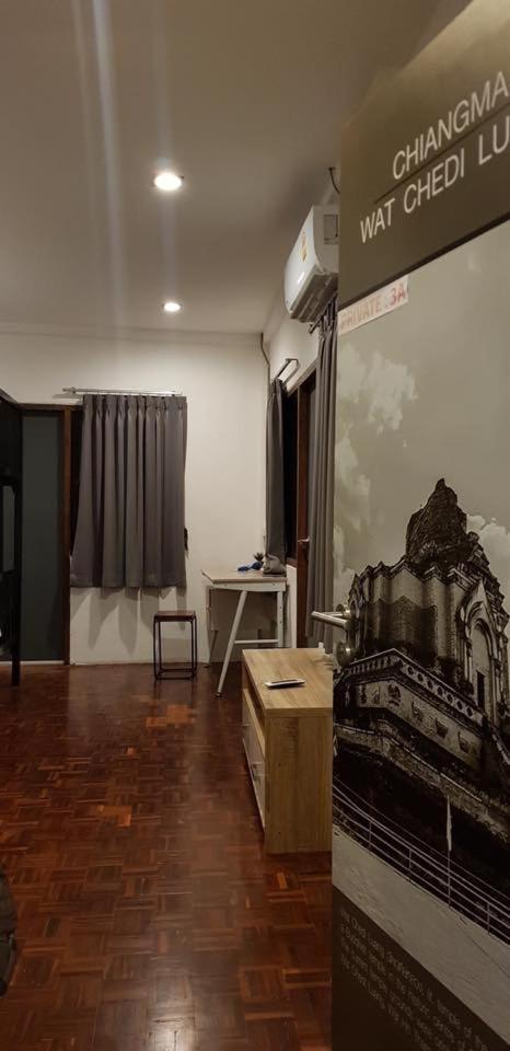 Fundee Hostel Чиангмай Экстерьер фото